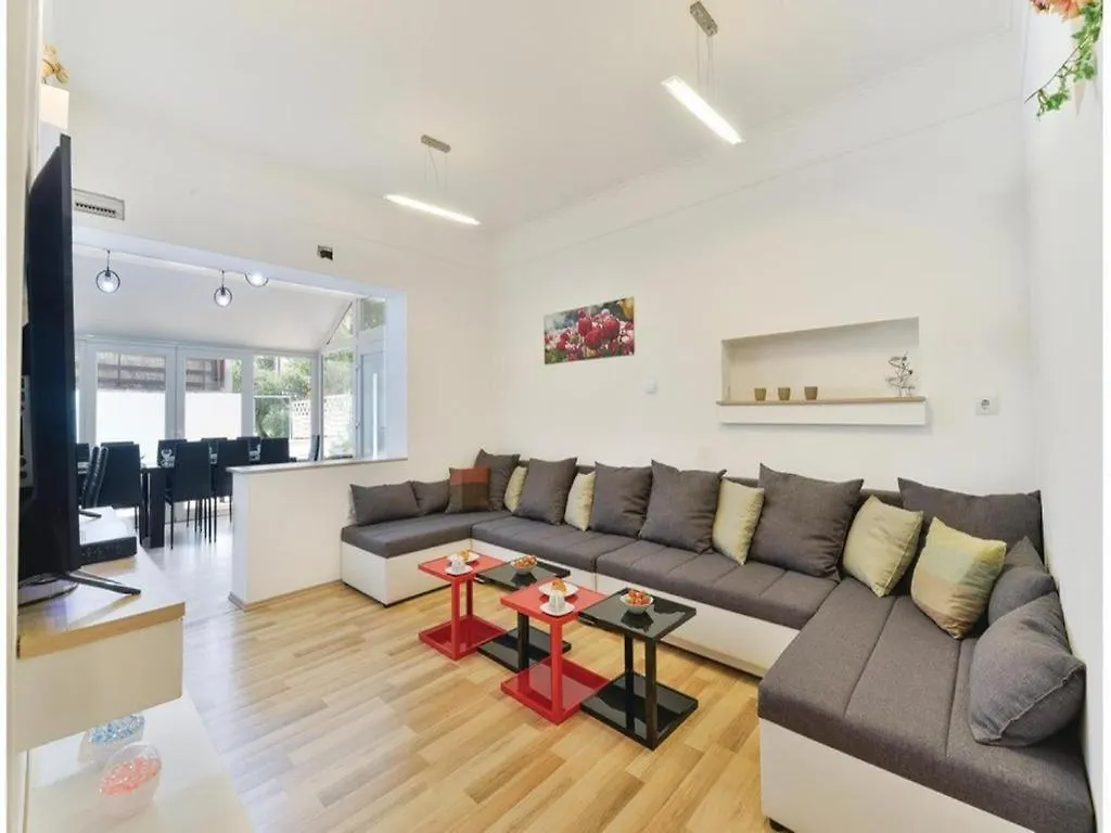 Villa 'Gega' Xxl Zadar